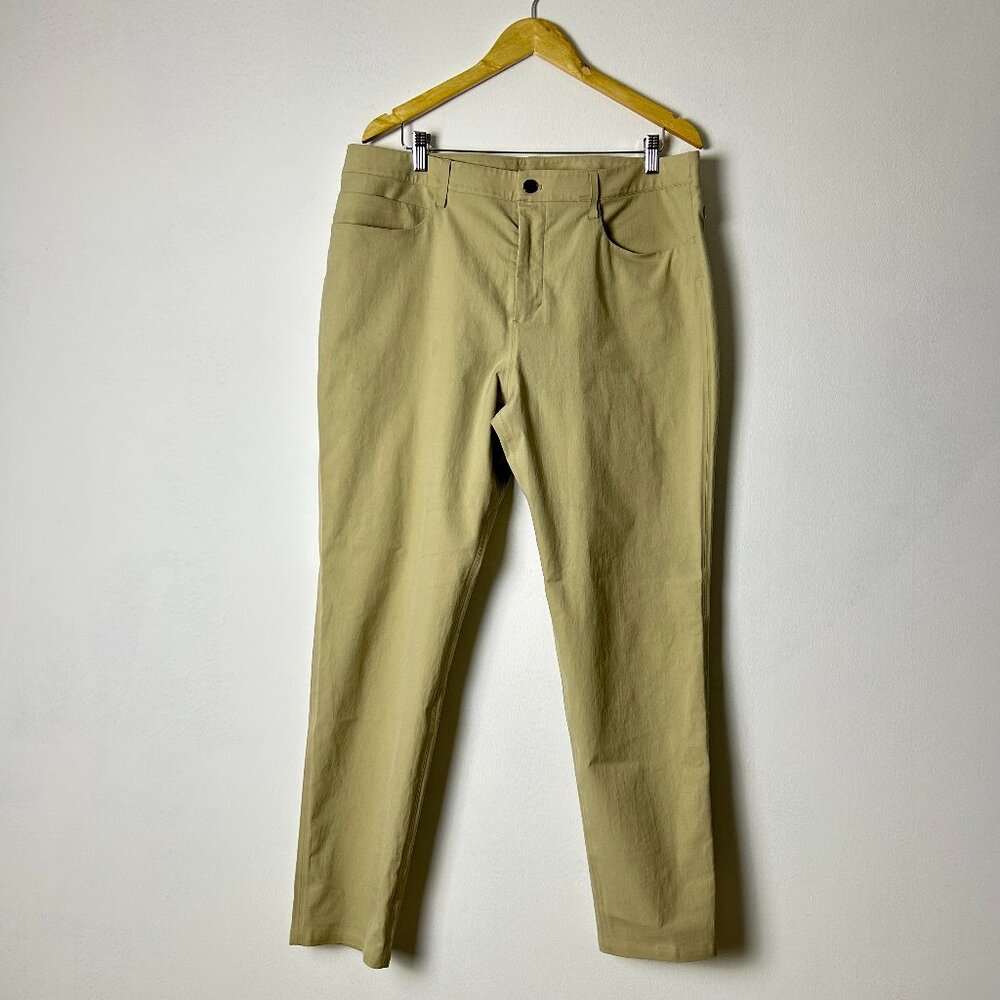 lululemon athletica Skinny Pants in‎ Tan